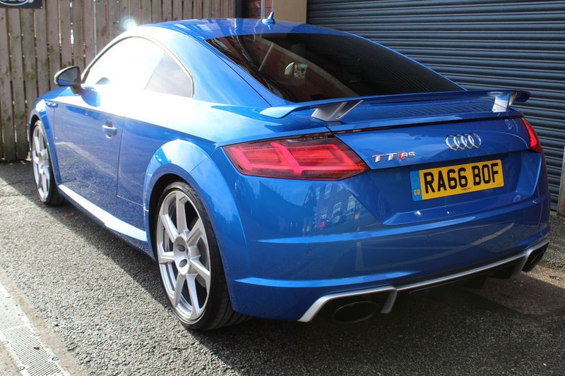AUDI TT