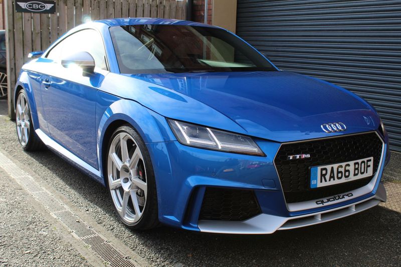AUDI TT