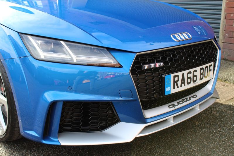 AUDI TT