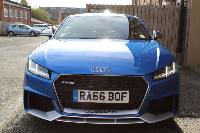 AUDI TT