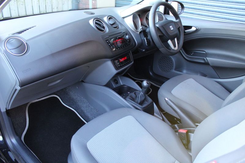 SEAT IBIZA