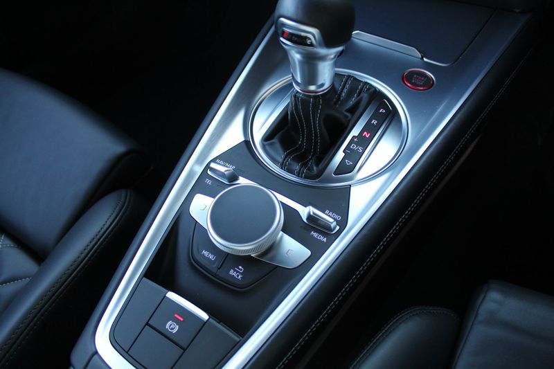 AUDI TT