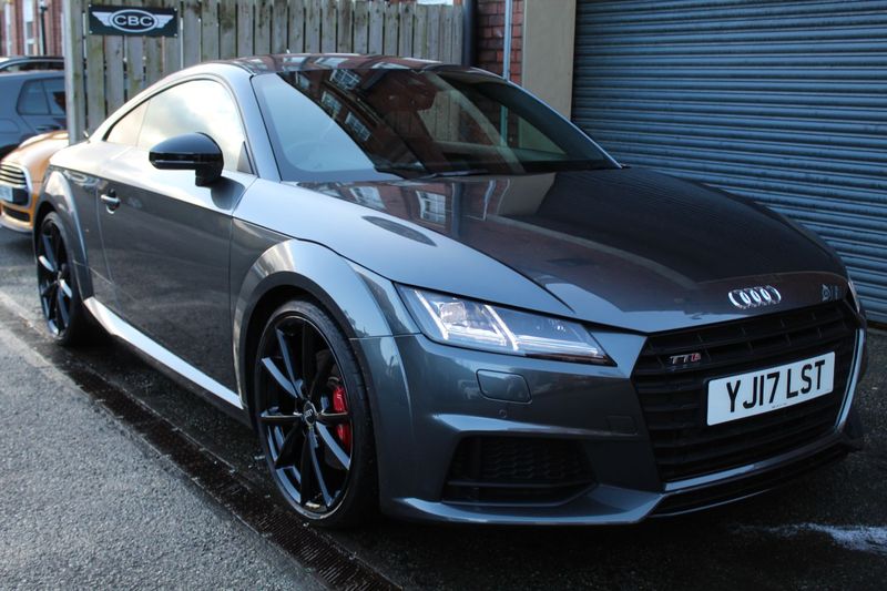AUDI TT