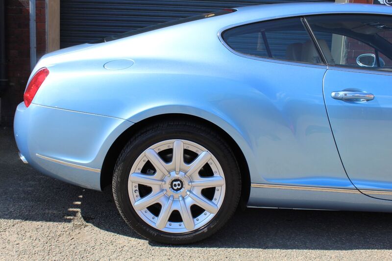 BENTLEY CONTINENTAL