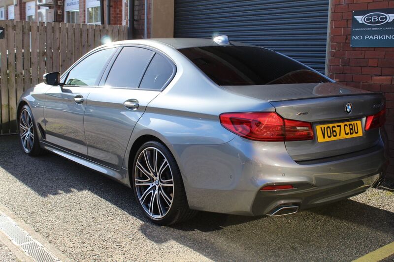 BMW 5 SERIES