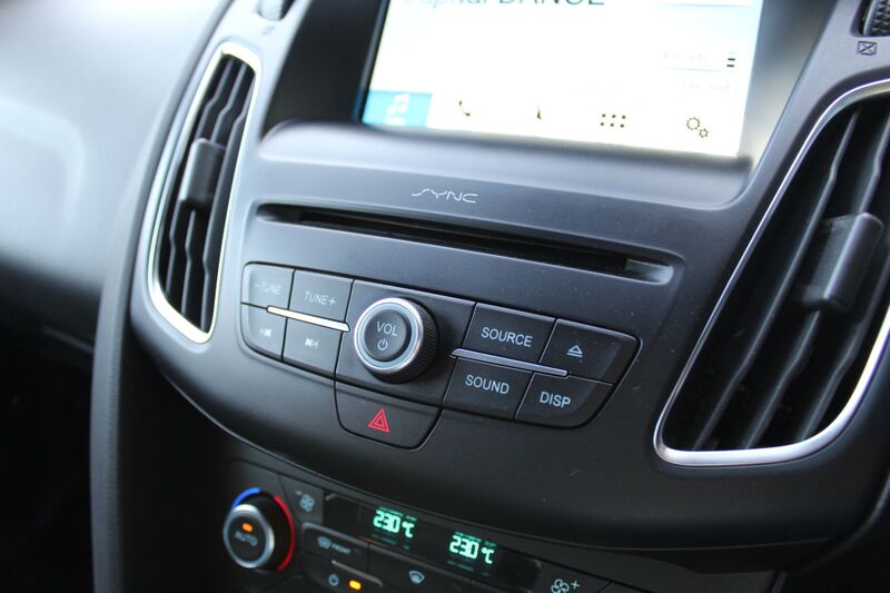 FORD FOCUS