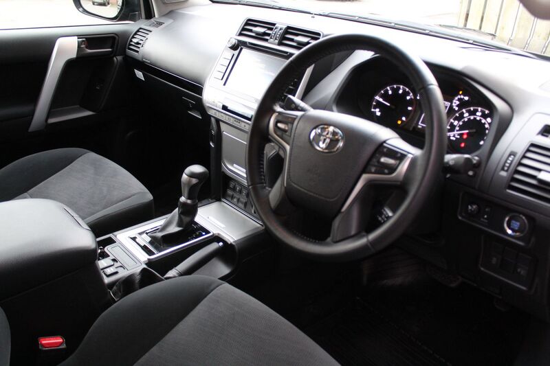 TOYOTA LAND CRUISER
