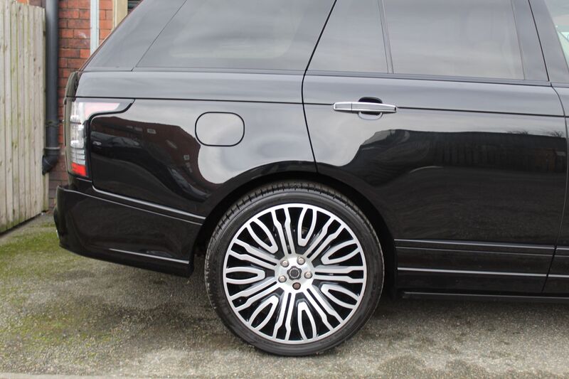 LAND ROVER RANGE ROVER