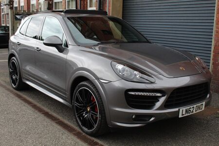 PORSCHE CAYENNE V8 GTS TIPTRONIC S