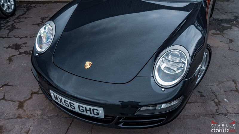 PORSCHE 911