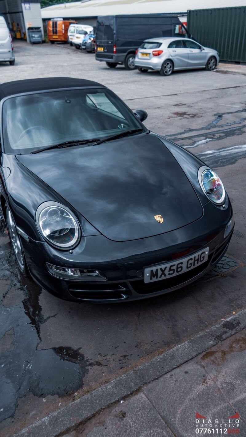 PORSCHE 911