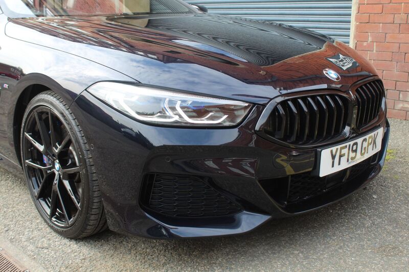 BMW 8 SERIES