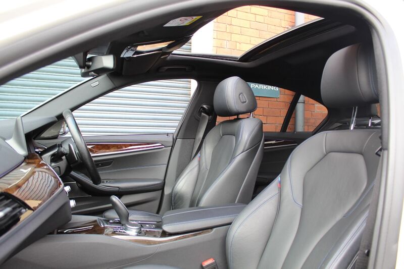 BMW 5 SERIES