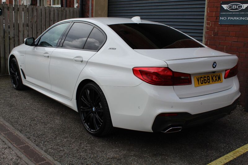 BMW 5 SERIES