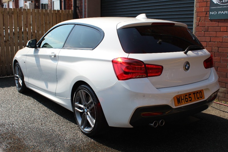 BMW 1 SERIES