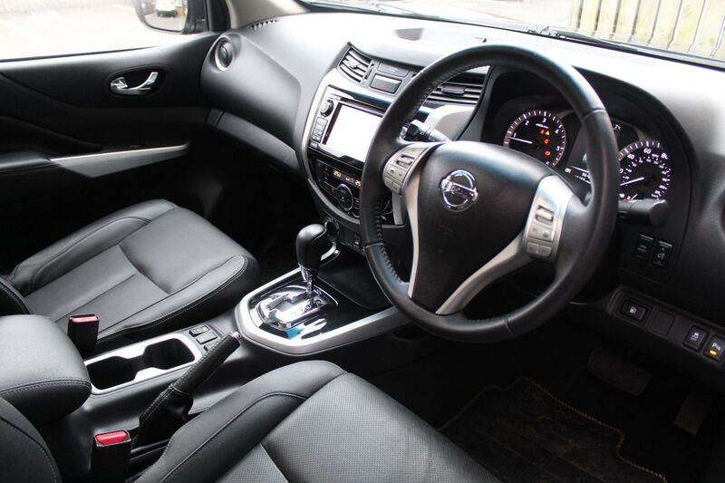 NISSAN NAVARA