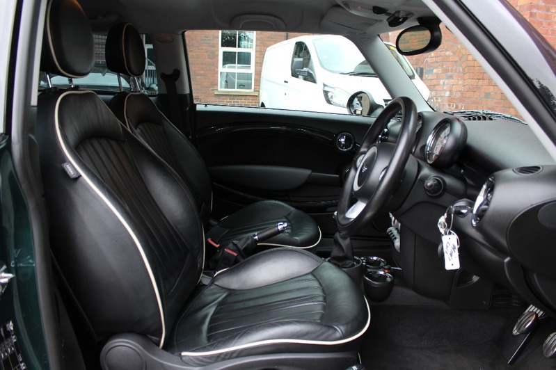MINI HATCH