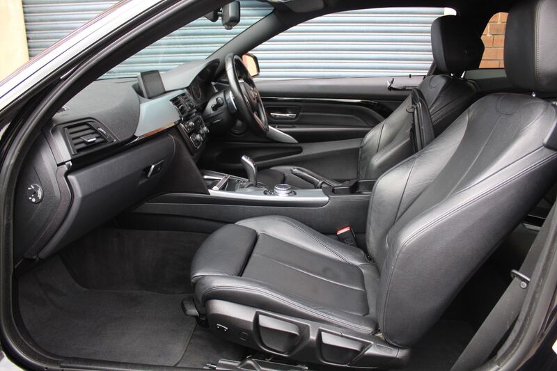 BMW 4 SERIES