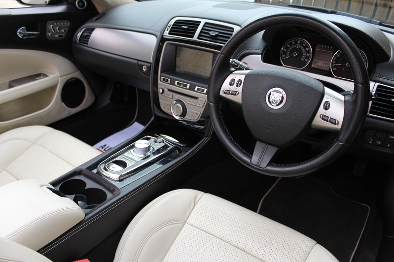 JAGUAR XK