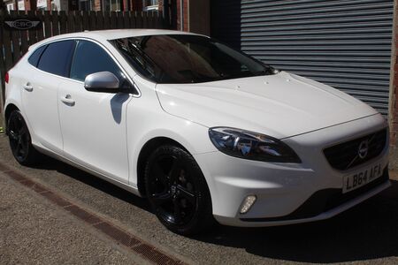 VOLVO V40 1.6 R-Design D2 115hp